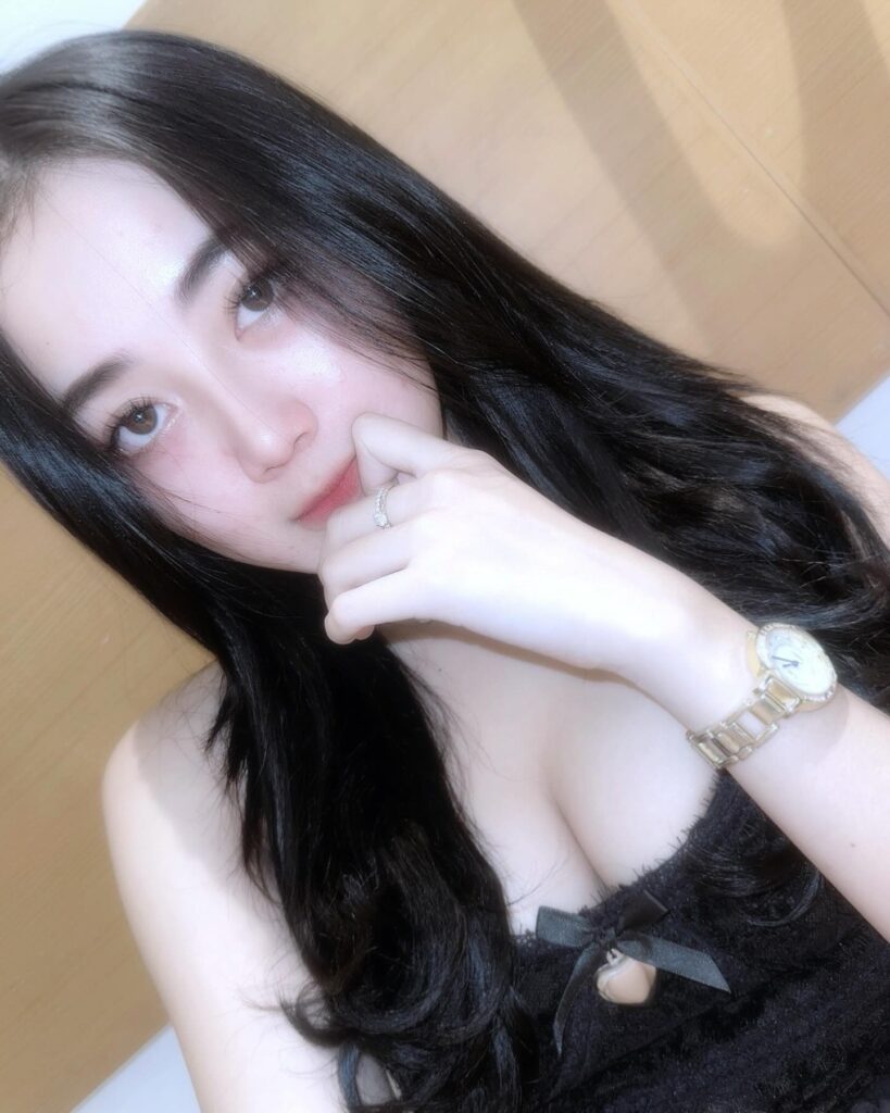 Kumpulan Berita Viral & Selebgram Cantik Seksi Hari Ini