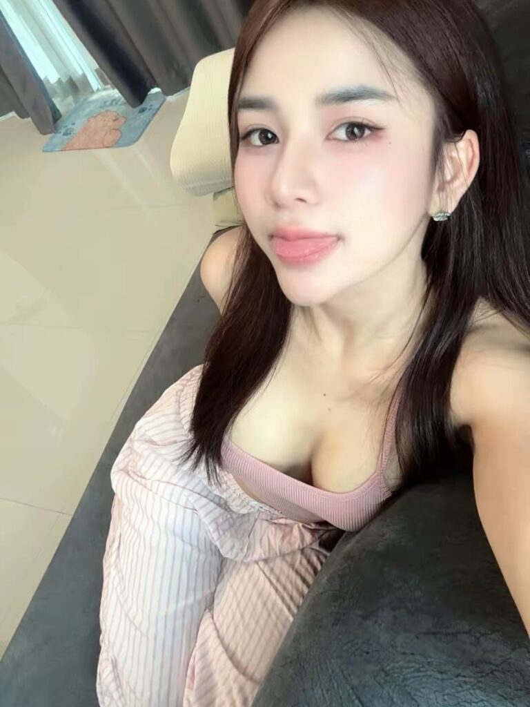 Selebgram Cantik Seksi