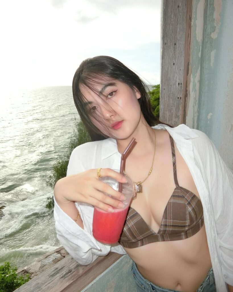 Berita Viral & Selebgram Cantik mainaku