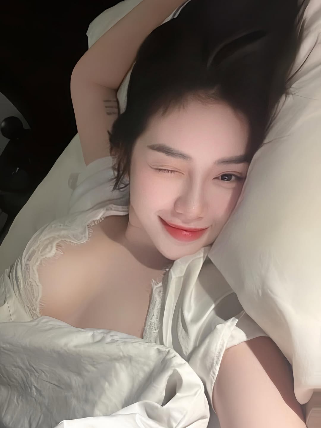 Selebgram Hot Seksi Terbaru Hari Ini by Mainaku
